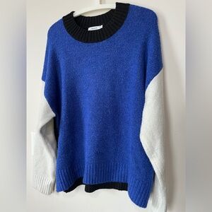 Women’s sweatshirt from Ricki’s - size large